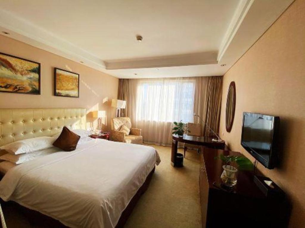 Maison New Century Hotel Νινγκμπό Εξωτερικό φωτογραφία