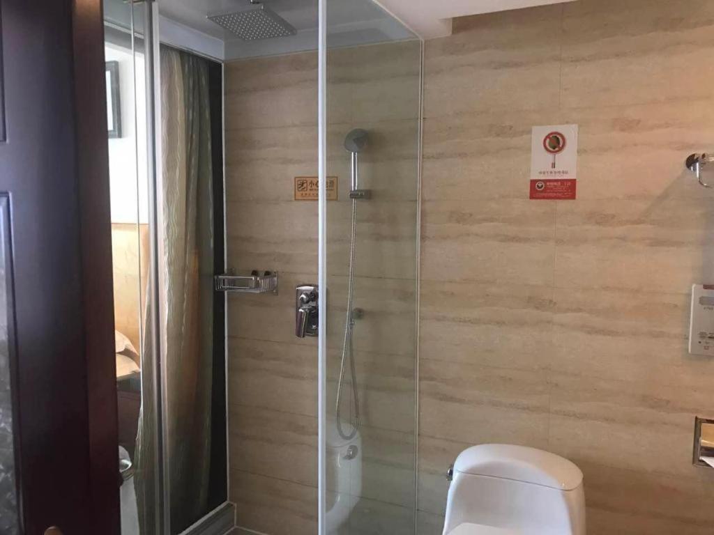 Maison New Century Hotel Νινγκμπό Εξωτερικό φωτογραφία