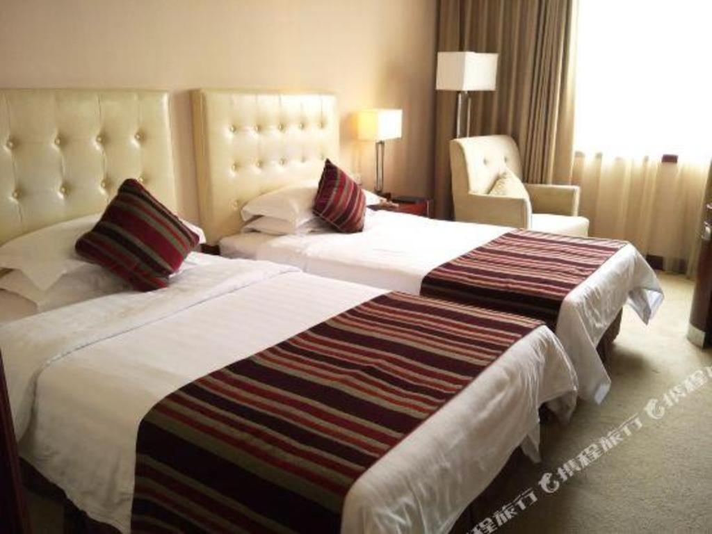 Maison New Century Hotel Νινγκμπό Εξωτερικό φωτογραφία